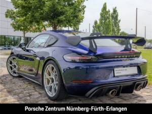 Image 3/50 of Porsche 718 Cayman GT4 RS Weissach (2025)