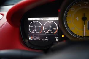 Image 21/50 of Ferrari California (2009)