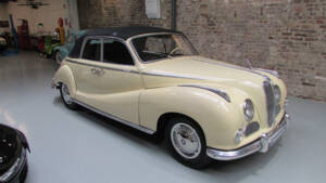 Image 2/19 of BMW 502 Baur (1954)