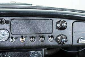 Imagen 30/50 de MG MGB GT (1966)