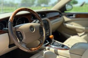 Image 5/9 of Jaguar XJ 8 4.2 (2003)