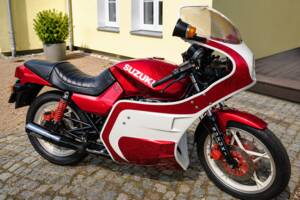 Image 2/10 of Suzuki GS 550 M Katana (1981)