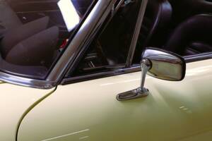 Image 9/25 of Alfa Romeo 2000 Spider Veloce (1982)