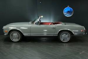 Immagine 4/50 di Mercedes-Benz 250 SL (1968)