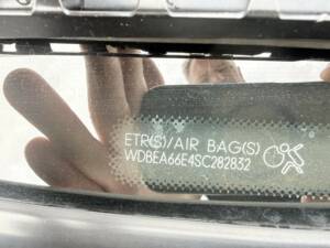 Imagen 30/41 de Mercedes-Benz E 320 (1995)