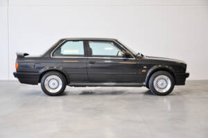 Image 39/40 of BMW 325ix (1989)