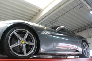 Bild 6/50 von Ferrari California (2010)