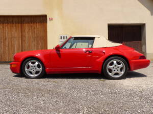 Image 7/30 of Porsche 911 Carrera 2 (1992)