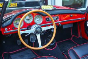 Image 26/50 of Alfa Romeo Giulia 1600 Spider (1963)