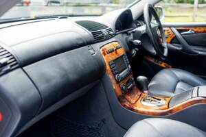Bild 27/36 von Mercedes-Benz CL 500 (2004)