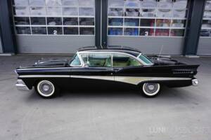 Image 3/77 of Ford Fairlane 500 Club Victoria (1958)