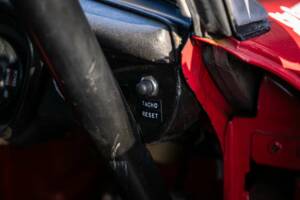 Image 19/50 of MG MGB (1962)