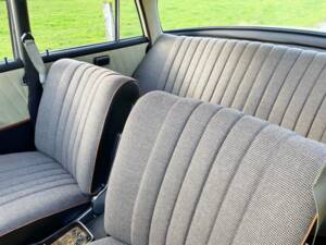 Image 10/16 de Mercedes-Benz 220 b (1964)