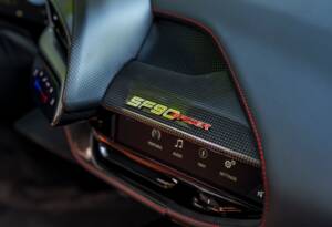 Image 24/37 of Ferrari SF90 Spider (2023)