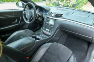 Image 23/50 of Maserati GranTurismo S (2008)