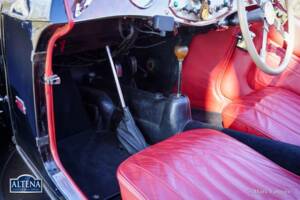 Image 16/42 of MG TC (1949)