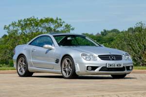 Image 13/33 de Mercedes-Benz SL 65 AMG (2007)
