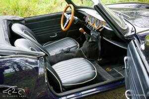 Image 10/60 of Triumph Spitfire Mk III (1970)