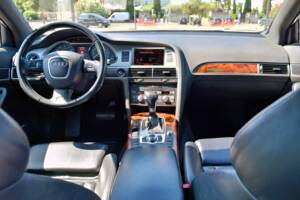 Bild 11/22 von Audi S6 Avant 5.2 V10 quattro (2006)
