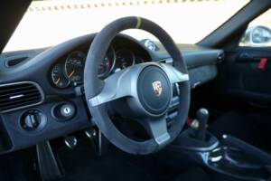 Image 27/50 de Porsche 911 GT3 RS (2010)