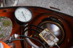 Image 48/56 of Laverda DUMMY (1970)