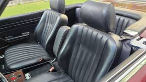 Image 22/34 of Mercedes-Benz 500 SL (1986)