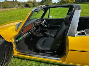 Immagine 28/48 di Triumph Stag (1975)