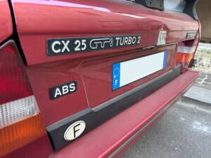 Afbeelding 6/39 van Citroën CX 25 GTI Turbo 2 (1987)