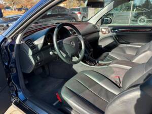 Image 10/16 de Mercedes-Benz CLK 320 (1999)