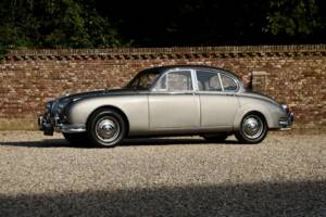 Bild 13/50 von Jaguar Mk II 3.4 (1966)