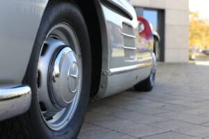 Image 11/37 of Mercedes-Benz 300 SL "Gullwing" (1954)