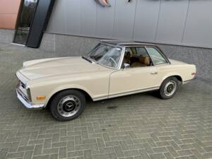 Image 4/38 de Mercedes-Benz 280 SL (1970)