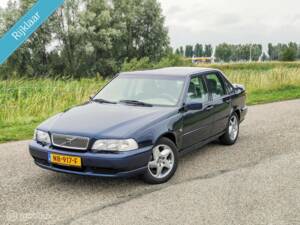 Image 2/33 of Volvo S 70 2.5 T (1997)