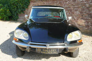Image 5/50 de Citroën DS 23 Pallas IE (1972)