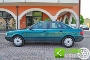 Image 2/10 of Audi 80 - 2.0 E (1992)