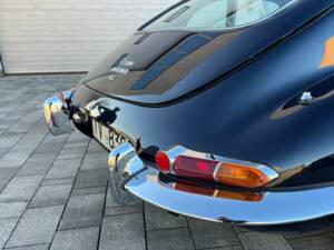 Bild 4/34 von Jaguar E-Type (2+2) (1966)