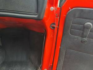 Immagine 24/33 di Volkswagen Beetle 1200 L (1980)