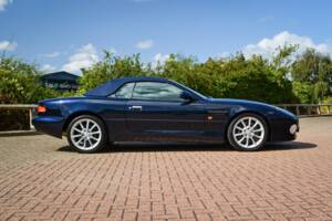 Image 16/50 de Aston Martin DB 7 Vantage Volante (2001)