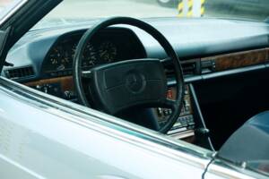 Image 21/50 of Mercedes-Benz 500 SEC (1982)