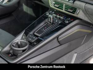 Obraz 20/33 pojazdu Porsche 911 Carrera GTS (1900)