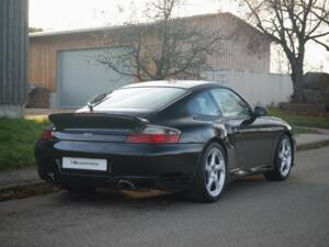 Bild 2/32 von Porsche 911 Turbo (WLS) (2004)