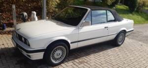 Image 6/55 of BMW 320i (1991)