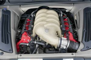Image 4/44 of Maserati Spyder 4200 Cambiocorsa (2003)