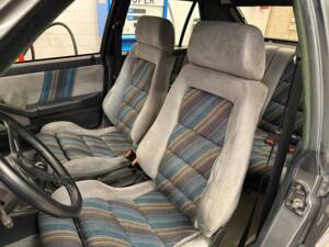 Imagen 8/20 de Lancia Delta HF Integrale (1989)