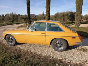 Image 8/8 of MG MGB GT (1971)