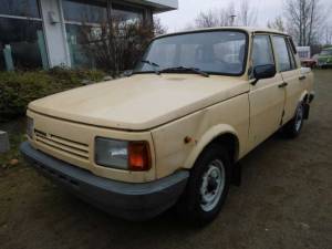 Image 9/48 de Wartburg 1.3 (1990)