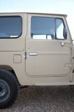 Image 8/8 of Toyota Land Cruiser FJ 40 (1979)