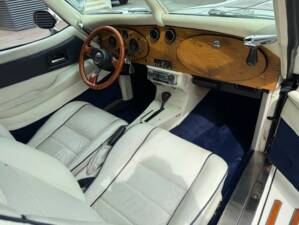 Image 16/28 of Excalibur Phaeton V (1989)