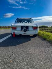 Image 11/99 of Alfa Romeo Giulia 1750 GT Am (1971)