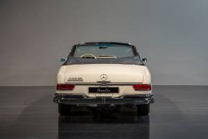 Image 4/11 of Mercedes-Benz 300 SE (1965)